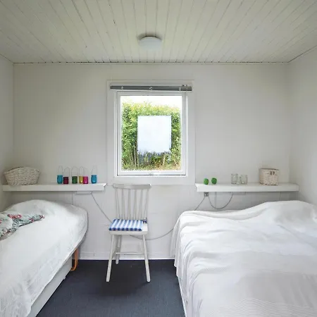 펜션 Three-bedroom Holiday In